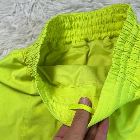 Lululemon Hotty Hot High-Rise Short 4" Highlight Yellow - Picture 2 of 8